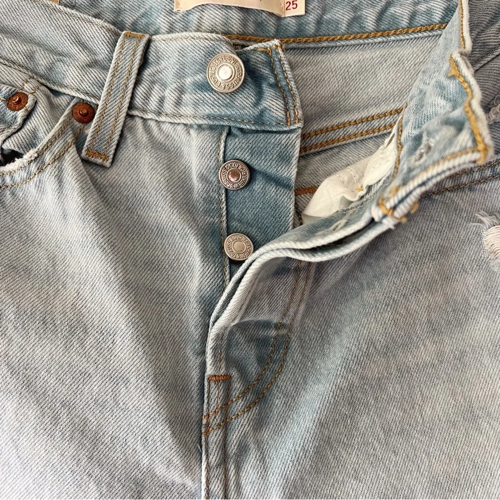 Levis wedge fit high rise light wash size 25 - Picture 9 of 10